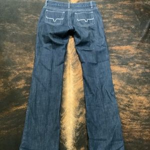Kimes  Woman’s Jolene Jeans.  (New)